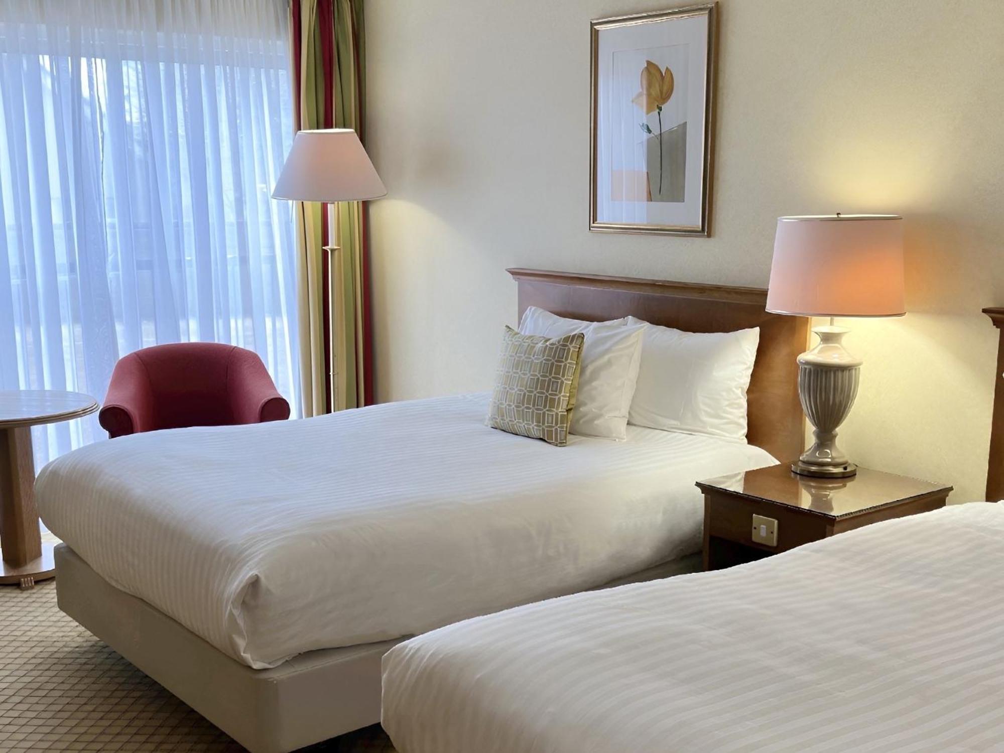 The Aberdeen Dyce Hotel Экстерьер фото