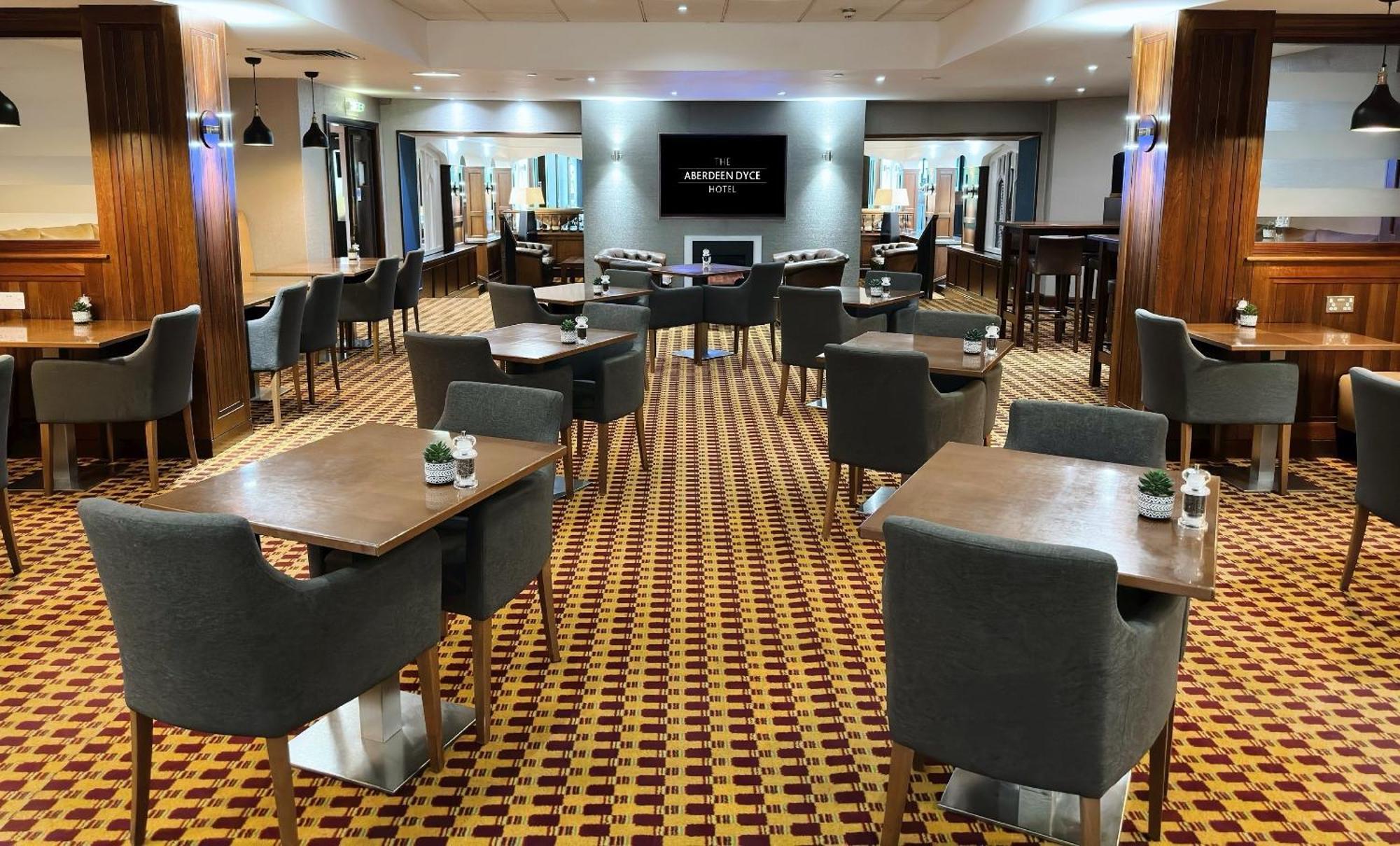 The Aberdeen Dyce Hotel Экстерьер фото