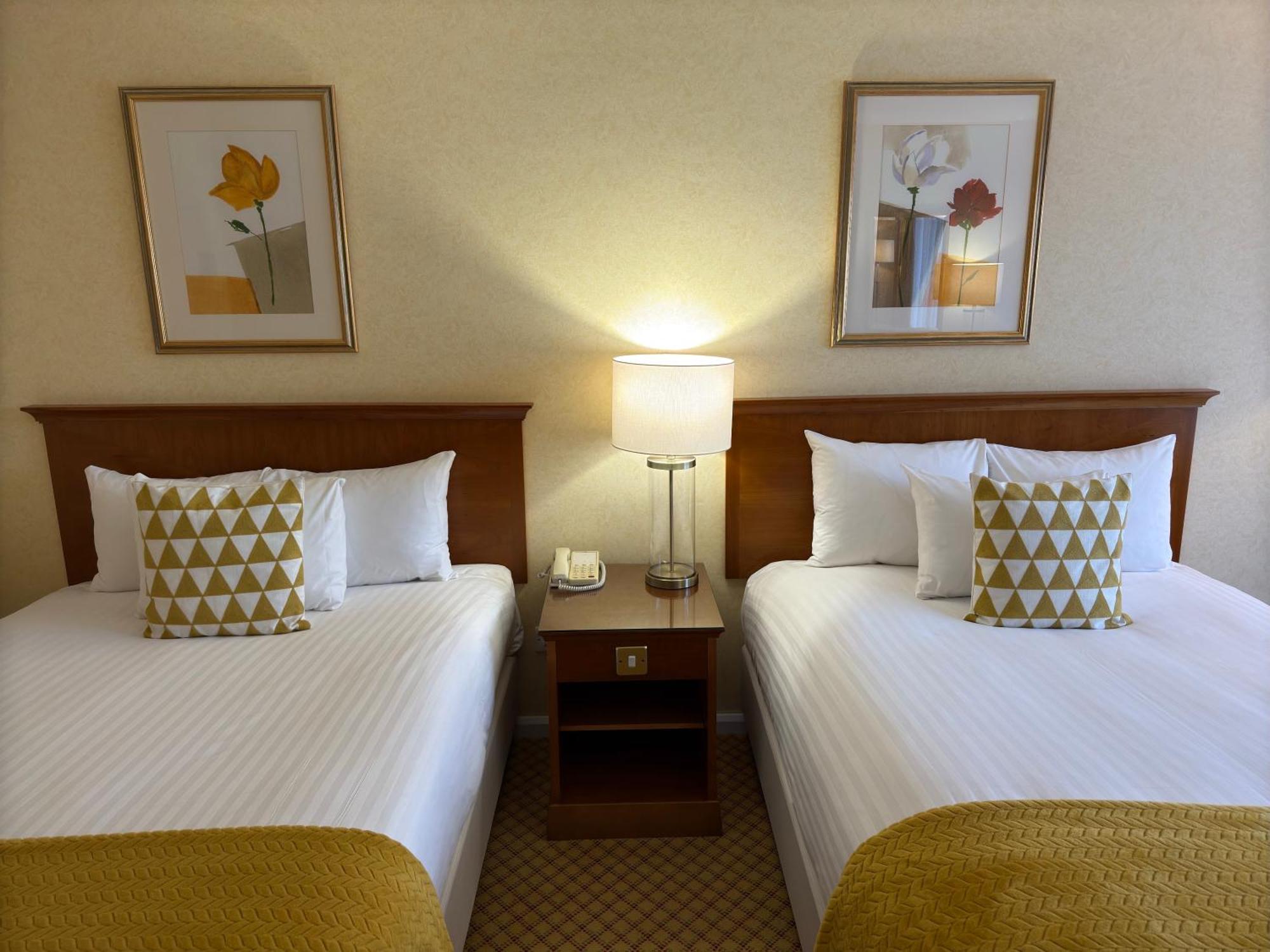 The Aberdeen Dyce Hotel Экстерьер фото