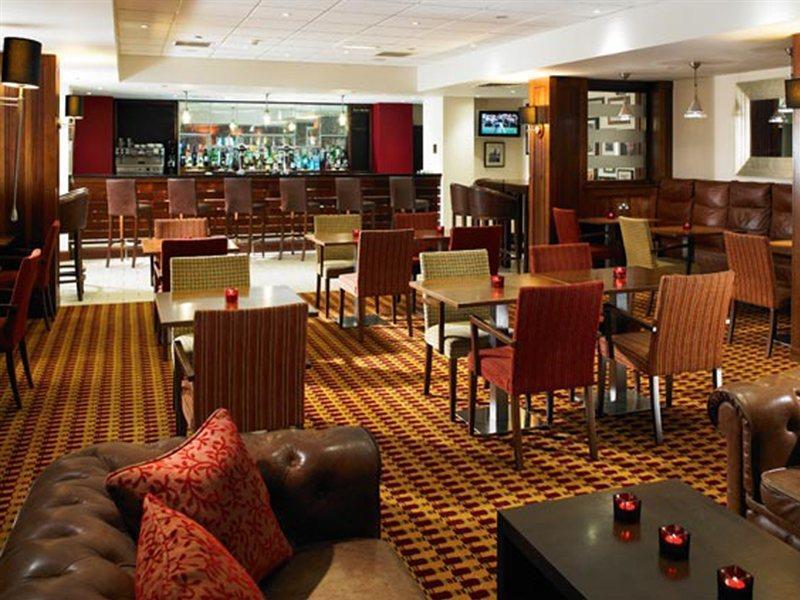 The Aberdeen Dyce Hotel Экстерьер фото