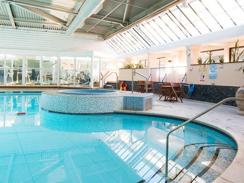 The Aberdeen Dyce Hotel Удобства фото